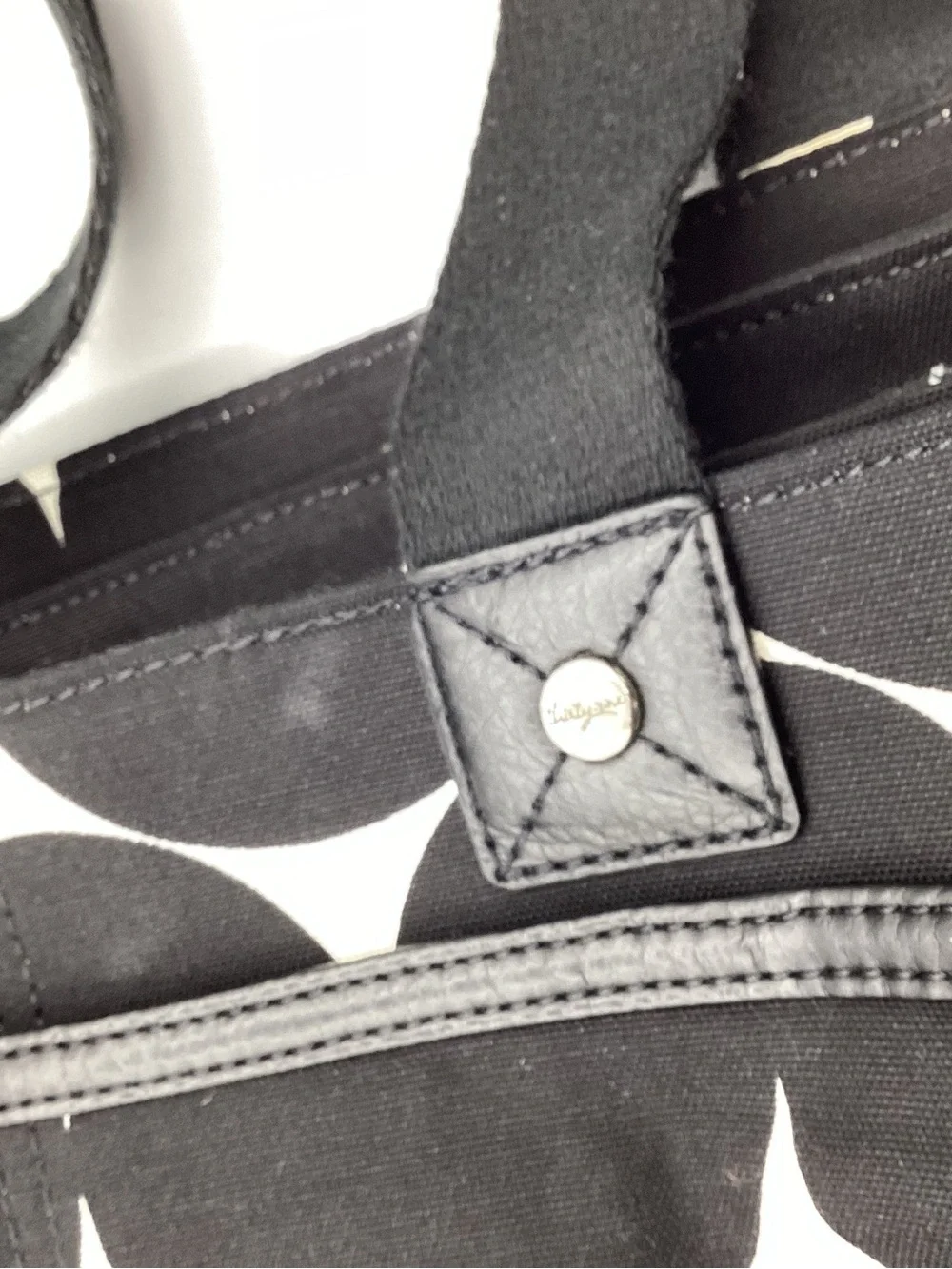 Thirty-one Suite Success Tote in Black and White Polka Dot Pattern